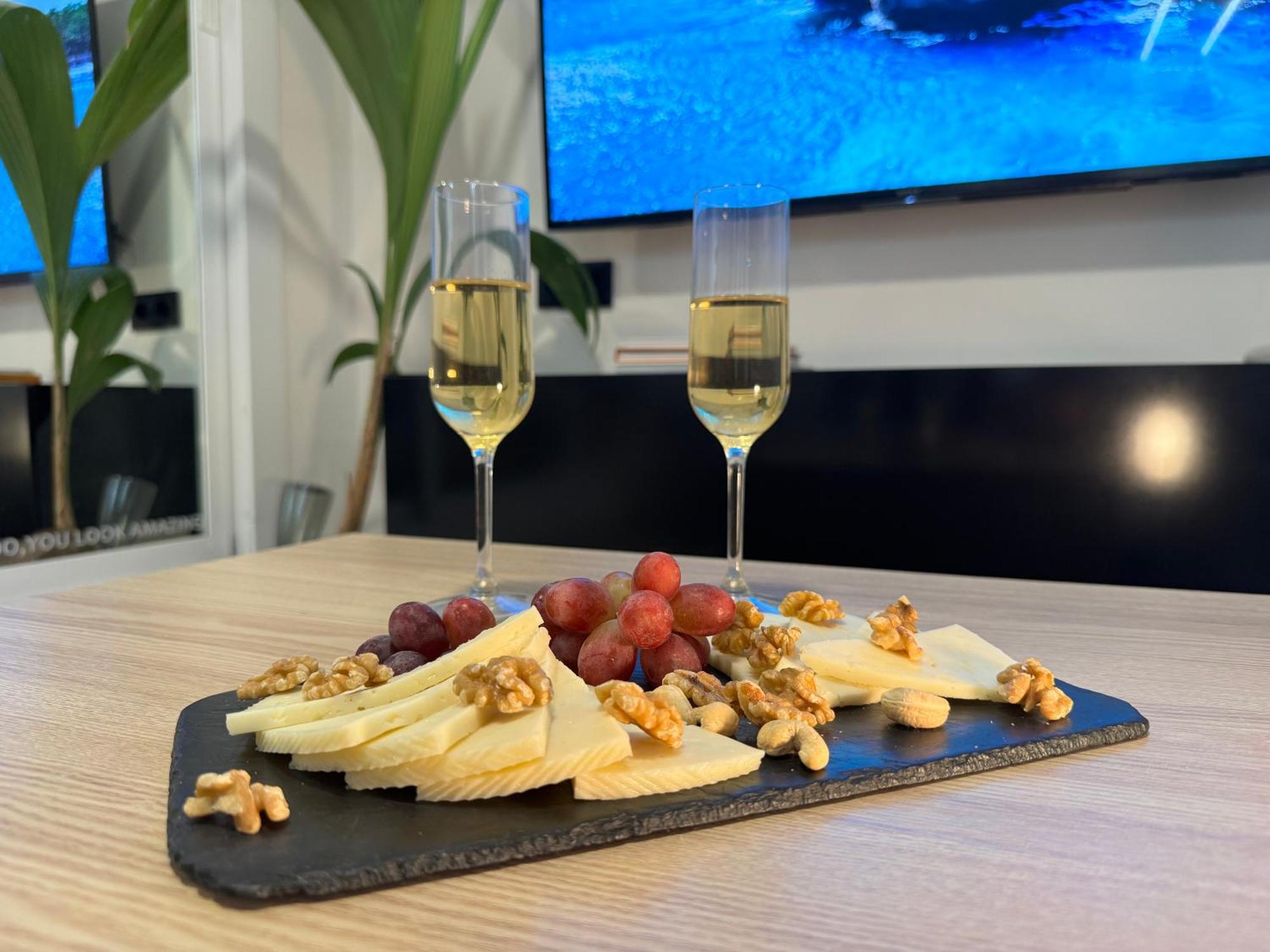 Zelun Suite Torremolinos Center Kültér fotó
