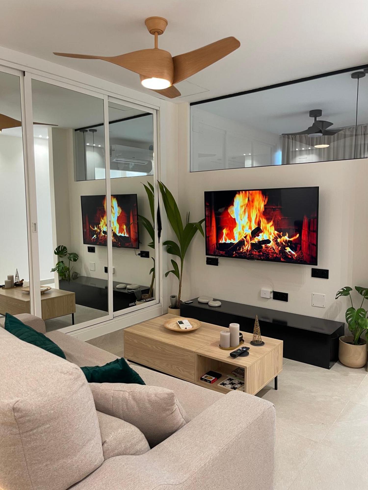 Zelun Suite Torremolinos Center Kültér fotó